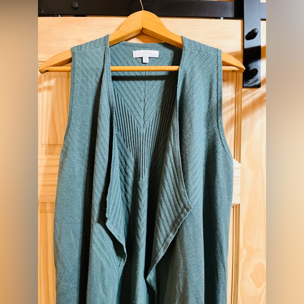 🔴 New Direction Drape Front Vest Open Front Sleeveless Cardigan - Picture 4 of 12